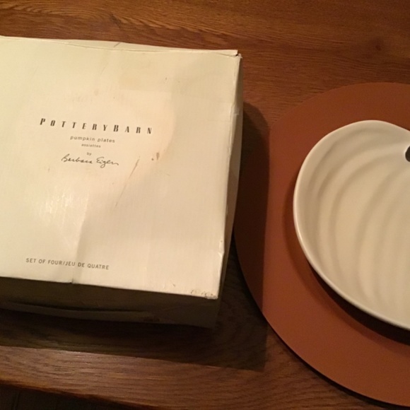 Set of 4 Pumpkin Dishes - Heavy  I will pay for Extra Shipping - Picture 3 of 4